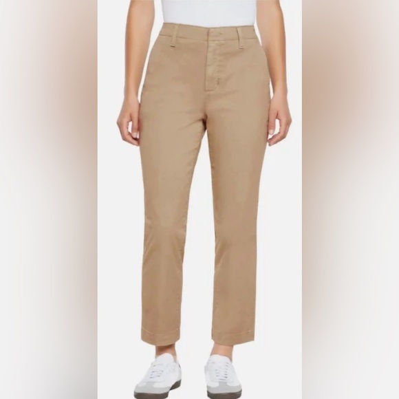 GAP Pants - GAP Slim Ankle Pants in Tan